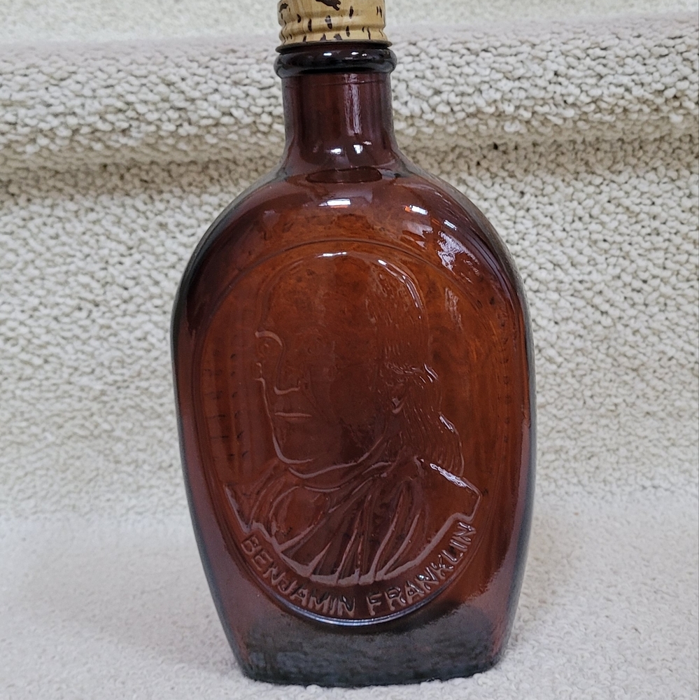 Vintage Franklin Log Cabin syrup bottle
